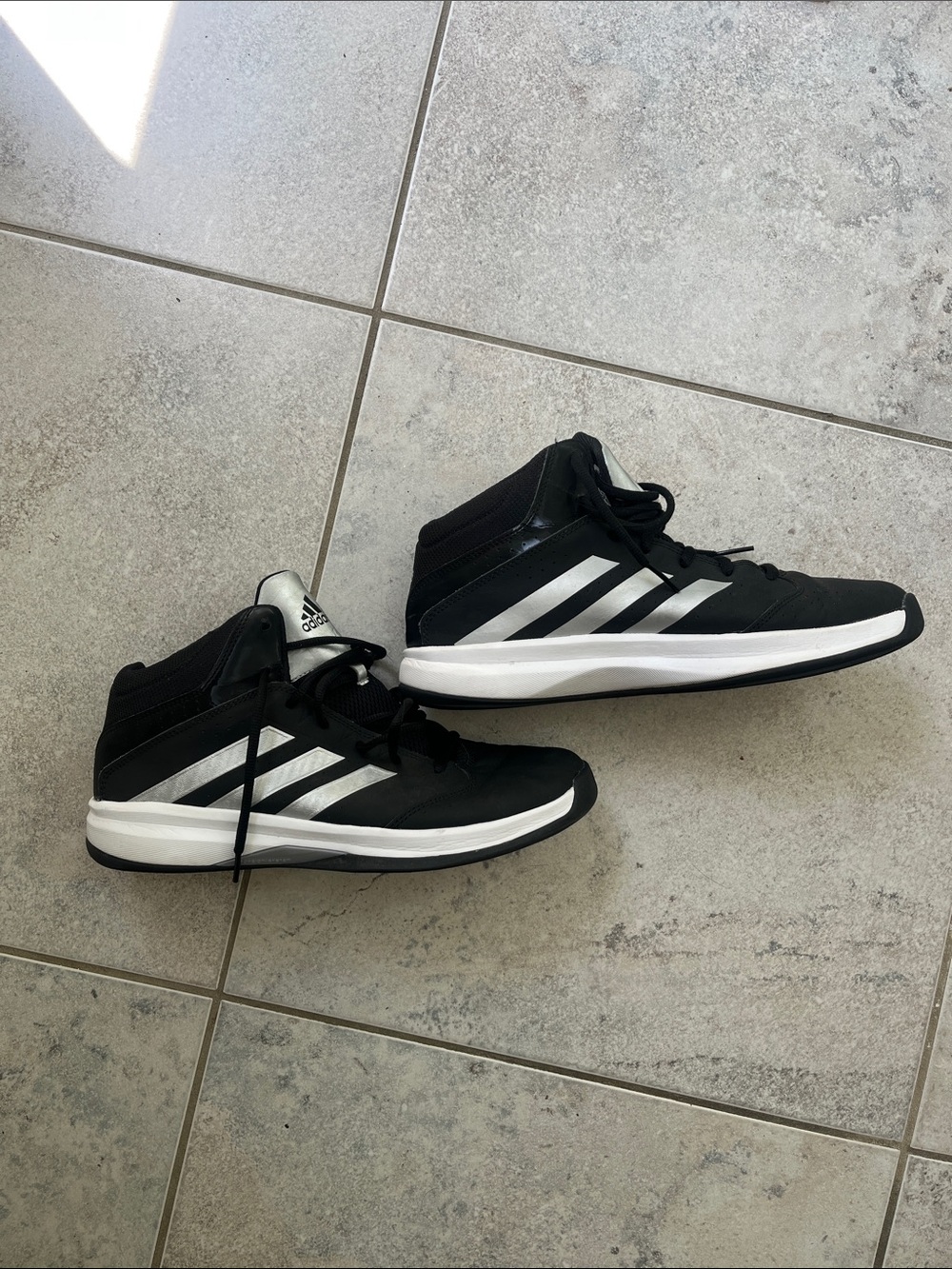 Size 10 Mens Adidas Black & Silver Mid-Top Sneakers
